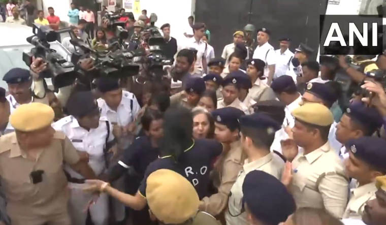 Sandeshkhali: Police arrests independent fact-finding team - Vimarsana News